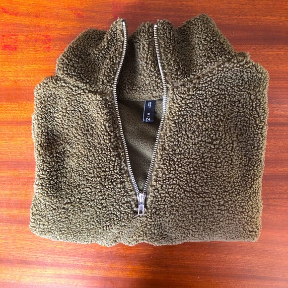 Half Zip Faux Fur Sweatshirt - Picture 7 of 7